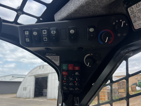 2023 John Deere 333G - Photo24