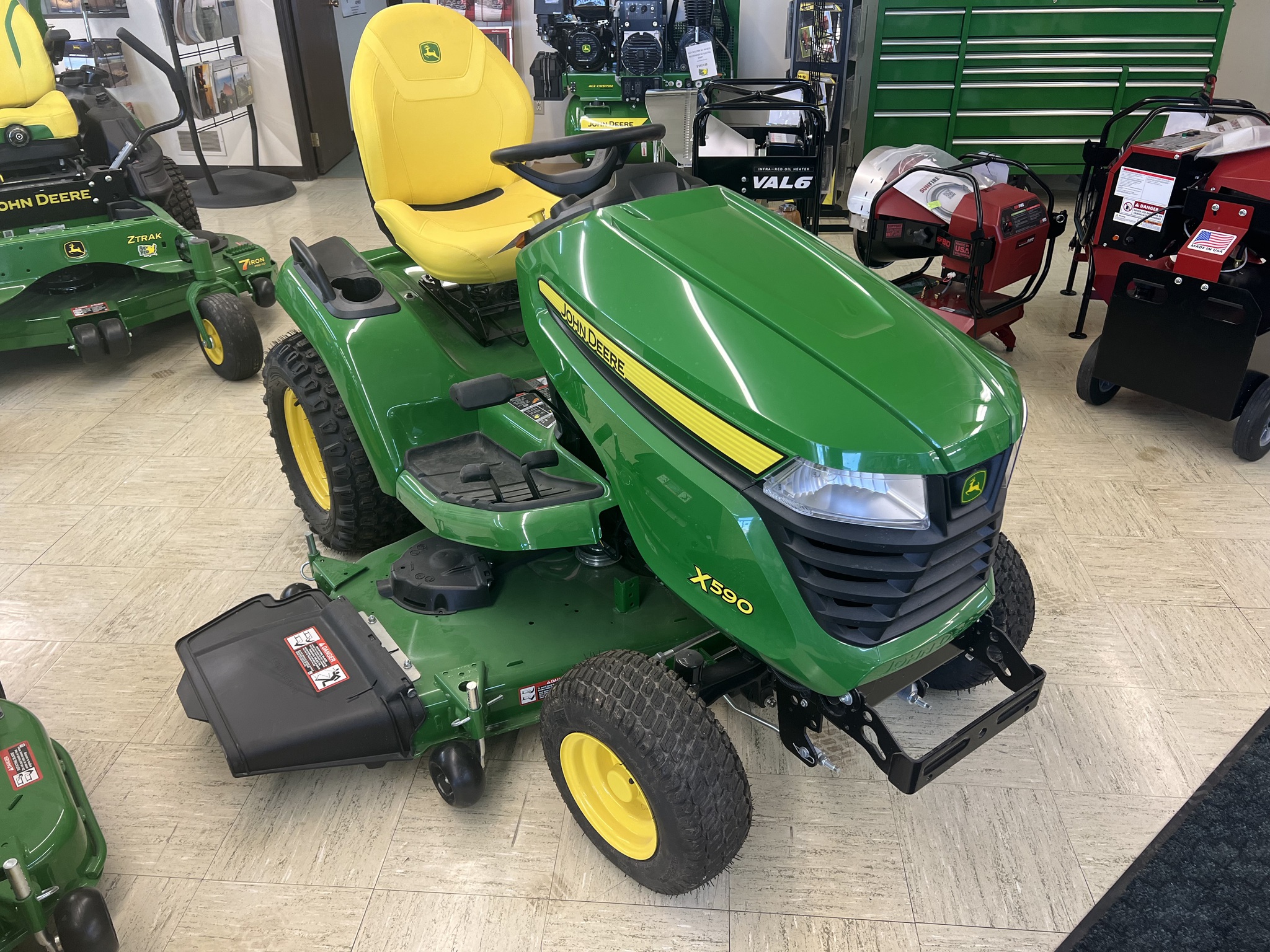 2025 John Deere X590 Image 1