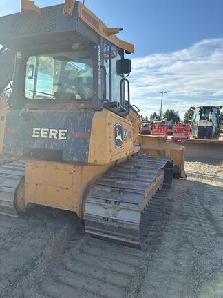 2021 John Deere 700L