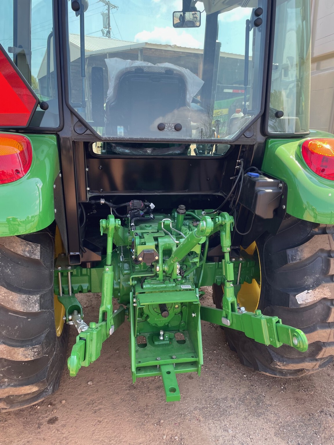 2024 John Deere 5067E Image 8