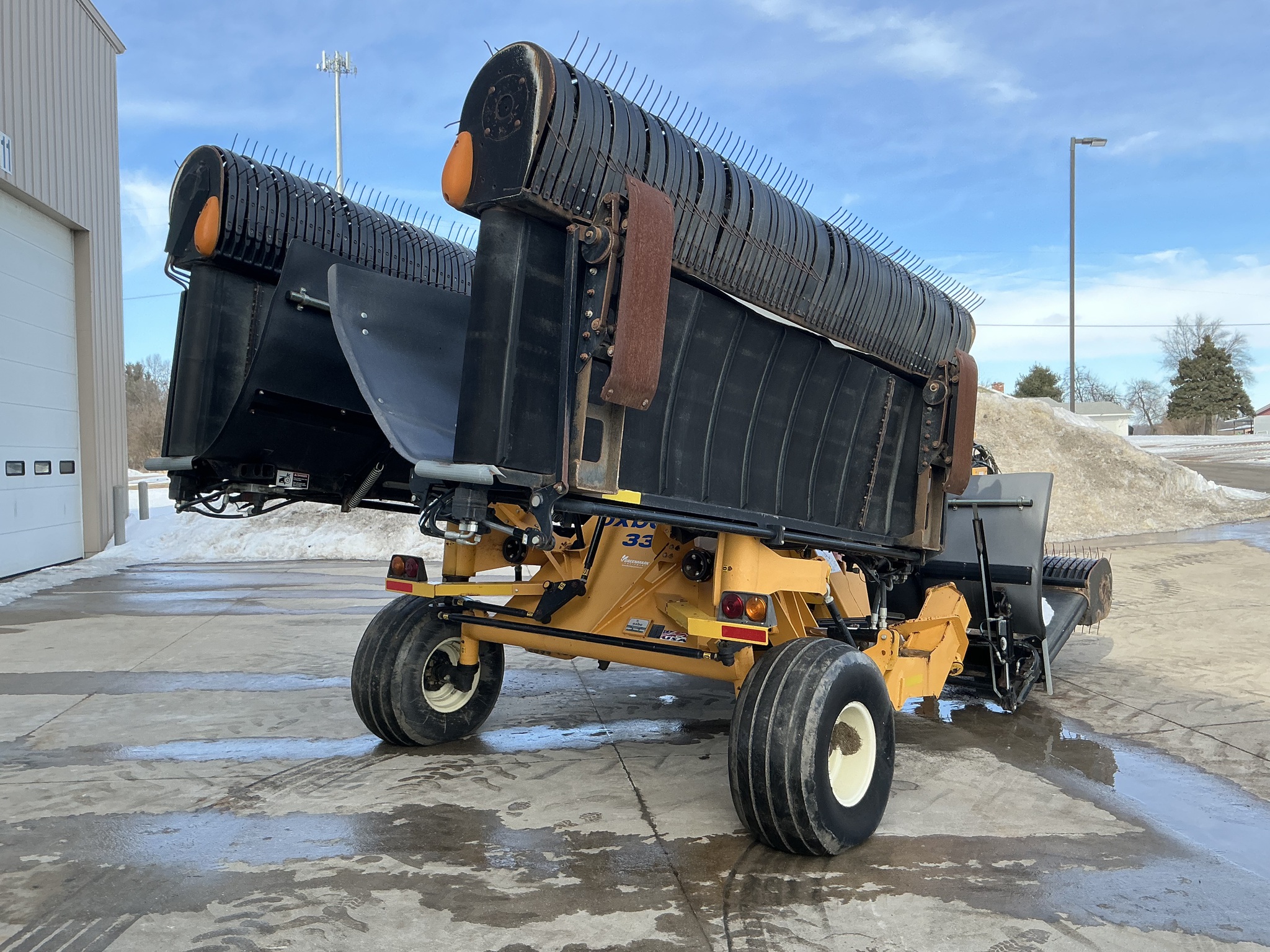 2014 Oxbo 334 Image 4