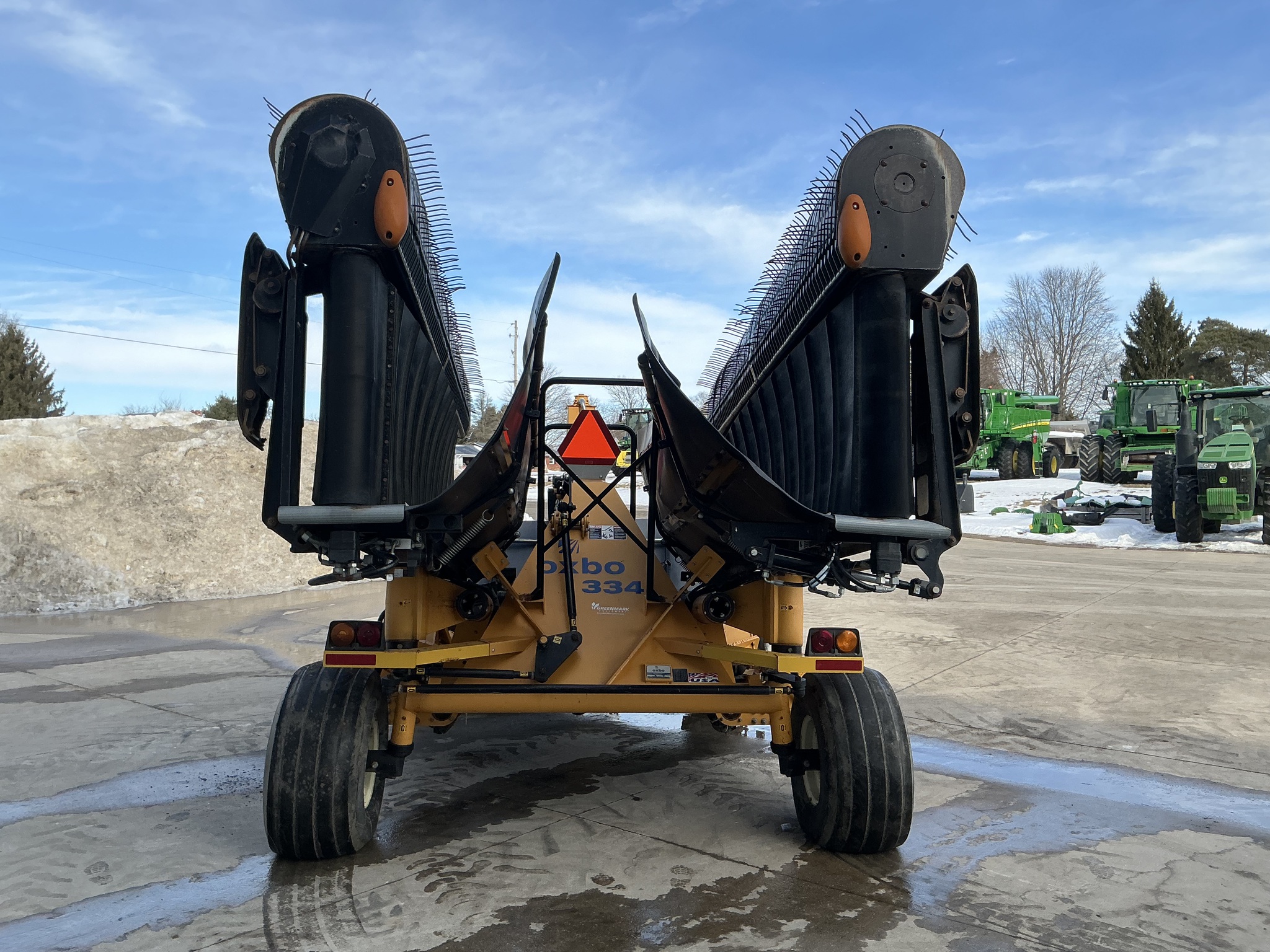 2014 Oxbo 334 Image 5