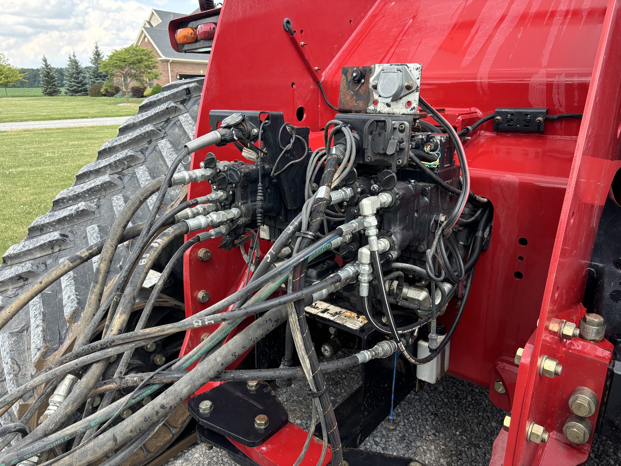 2018 White 9936-20 Image 15