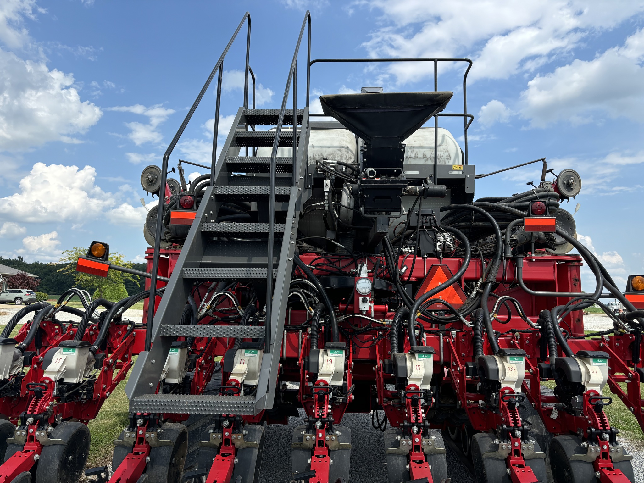 2018 White 9936-20 Image 13