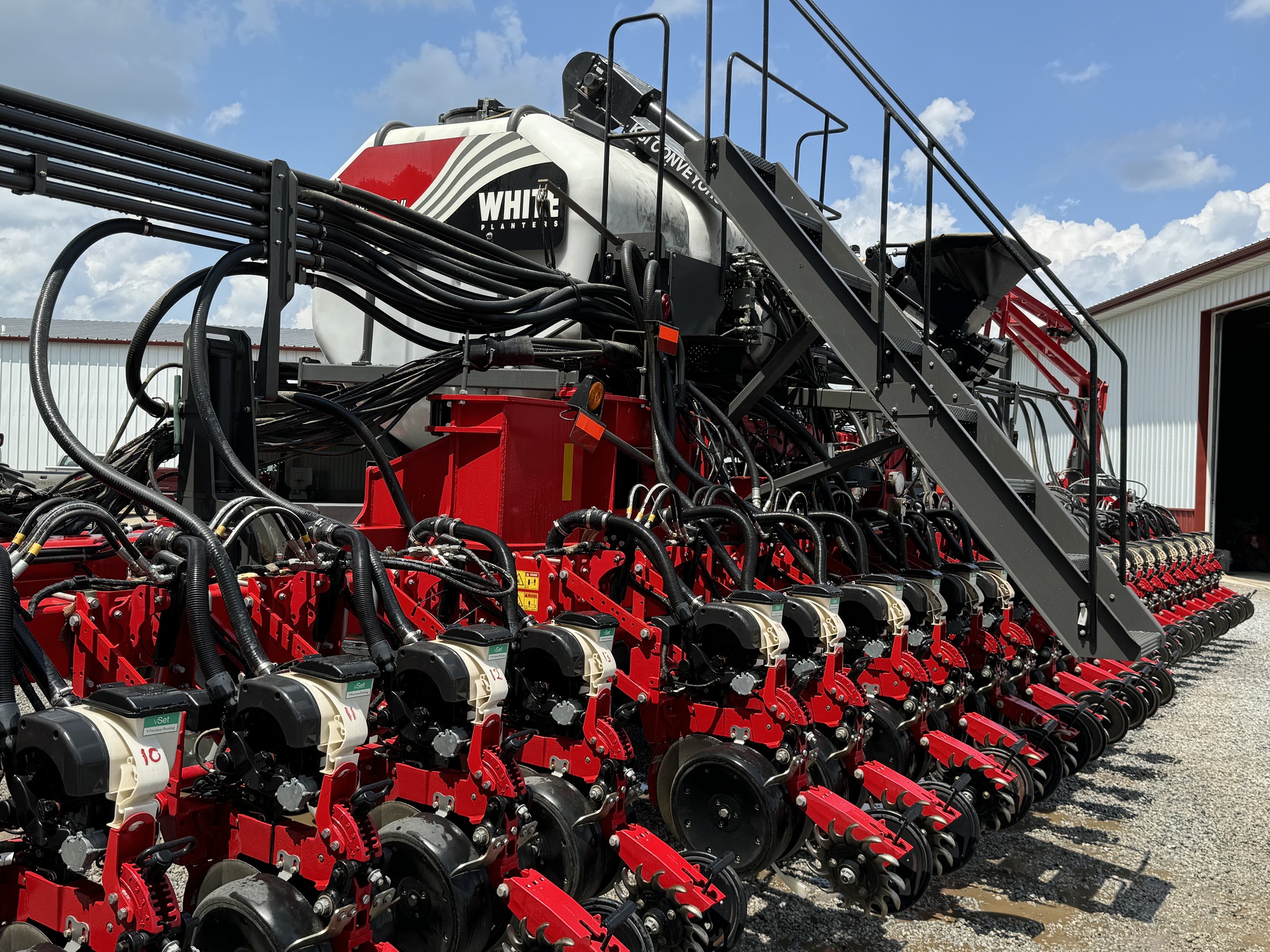 2018 White 9936-20 Image 8