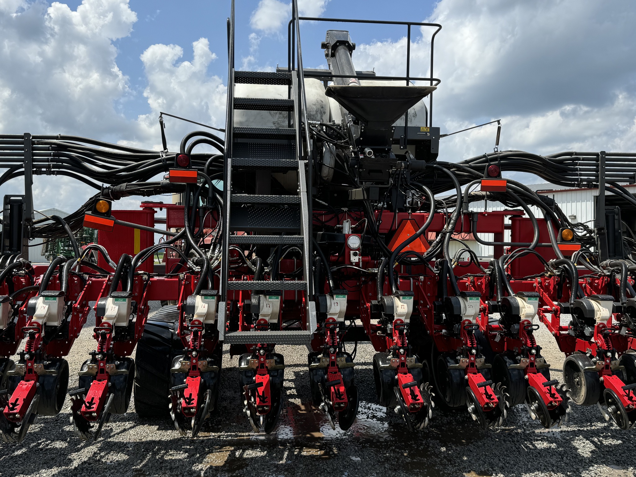 2018 White 9936-20 Image 26