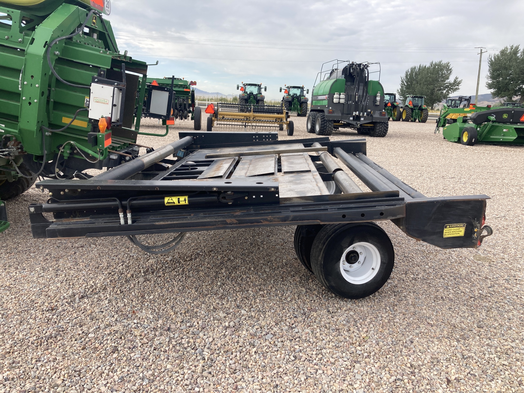 2021 John Deere L341 Image 34