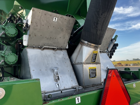 2024 John Deere 800R - Photo25