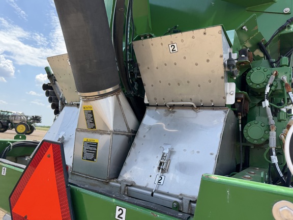 2024 John Deere 800R - Photo24
