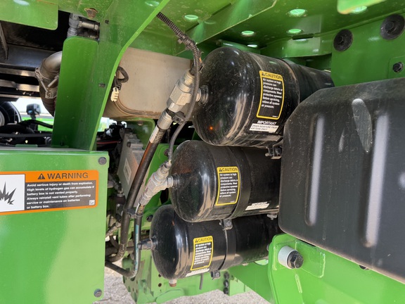2024 John Deere 800R - Photo31