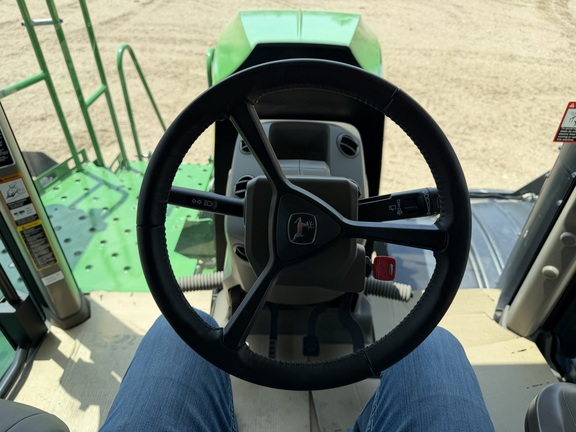 2024 John Deere 800R - Photo37