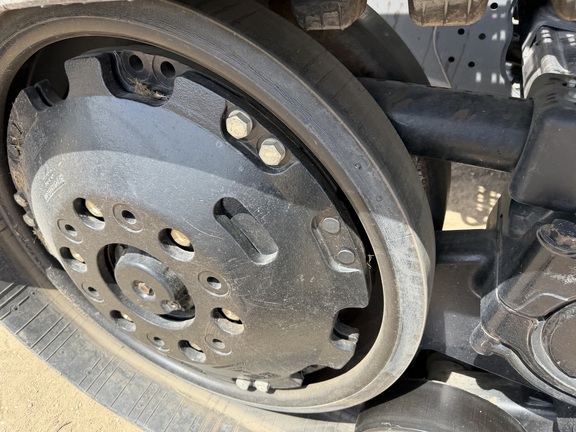 2014 Challenger MT755D - Photo12