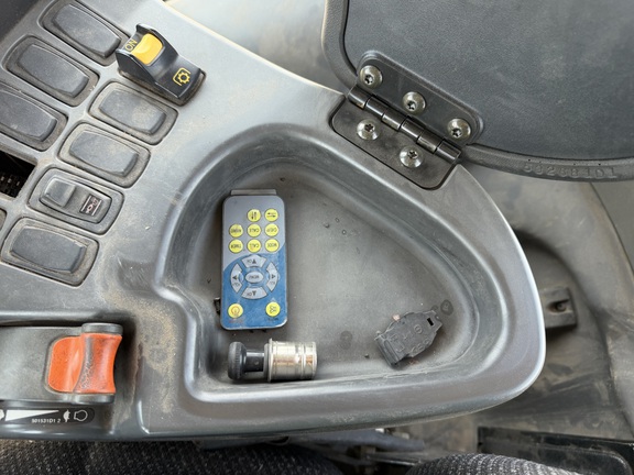 2014 Challenger MT755D - Photo37