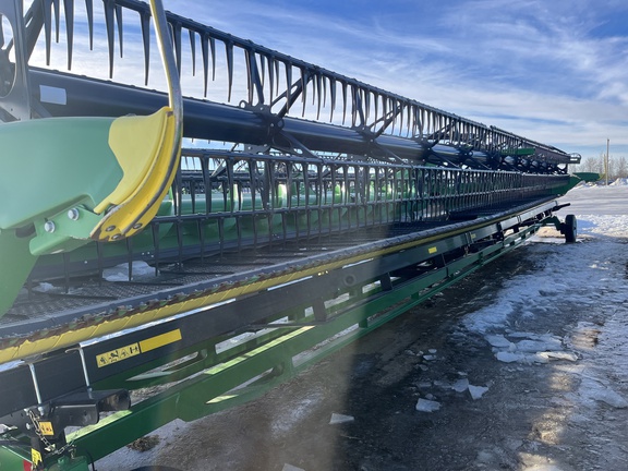 Used 2024 John Deere HD50R Combine Platforms at Horizon Ag & Turf in High Prairie, AB - Photo12