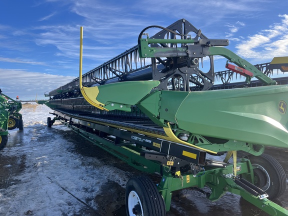 Used 2024 John Deere HD50R Combine Platforms at Horizon Ag & Turf in High Prairie, AB - Photo14