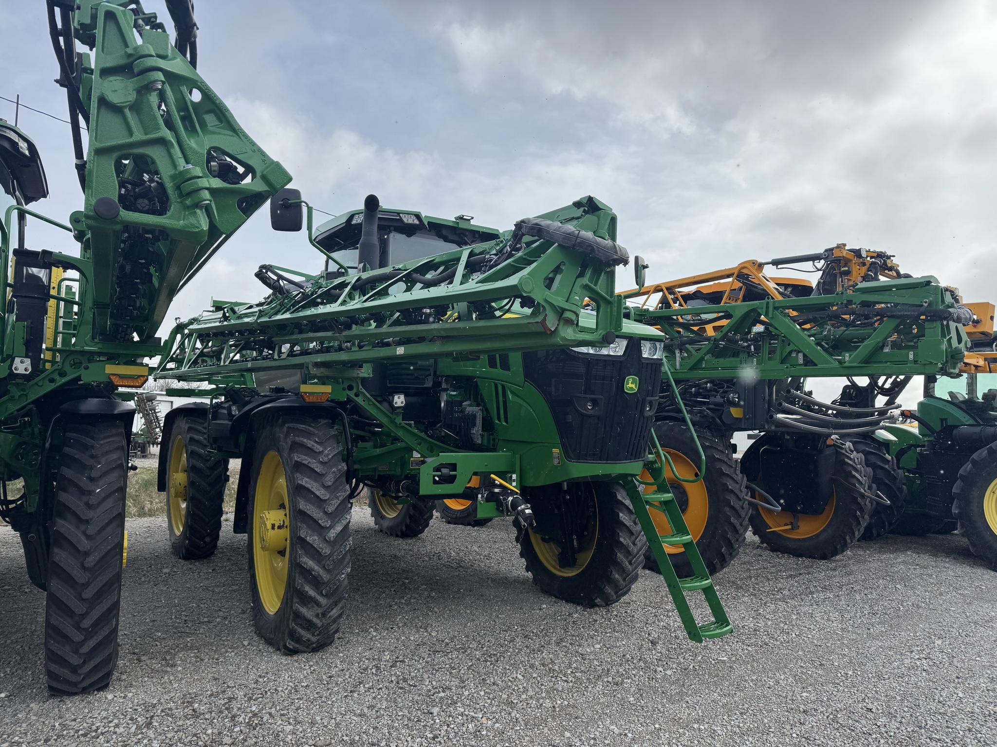 2022 John Deere 612R Image 3