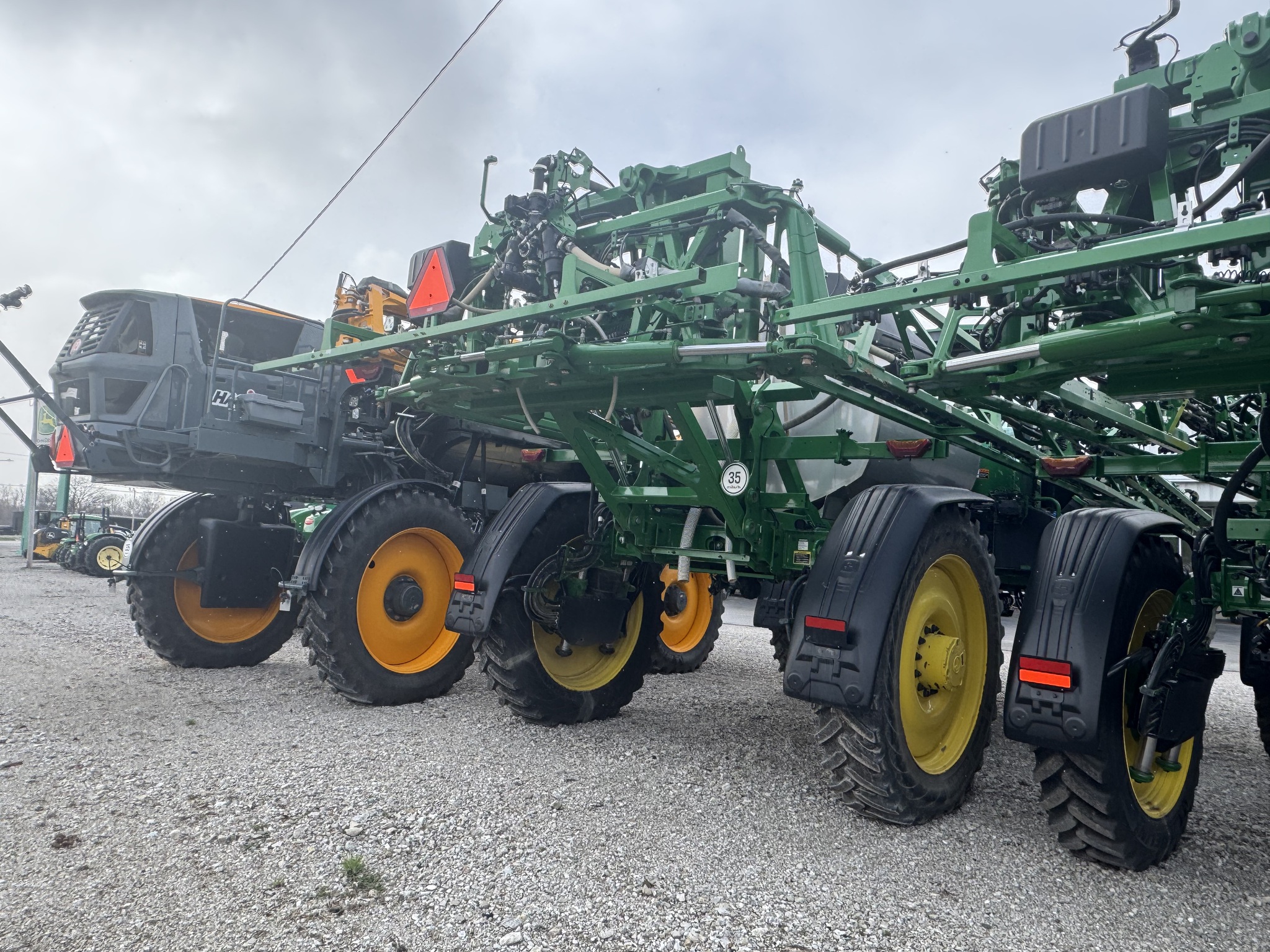 2022 John Deere 612R Image 4