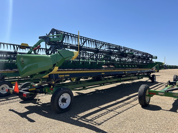 Used 2024 John Deere HD35R Combine Platforms at Horizon Ag & Turf in Lloydminster, AB - Photo12