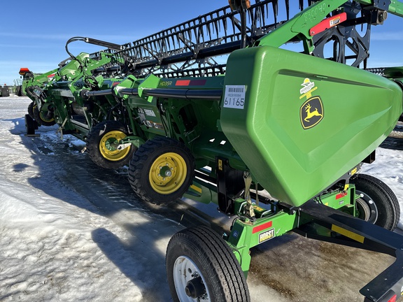 Used 2024 John Deere HD35R Combine Platforms at Horizon Ag & Turf in Lloydminster, AB - Photo5