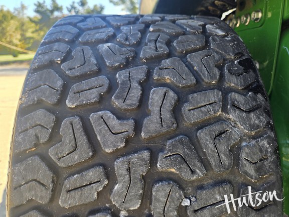 Photo of 2023 John Deere Z960M