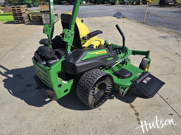 Photo of 2023 John Deere Z960M