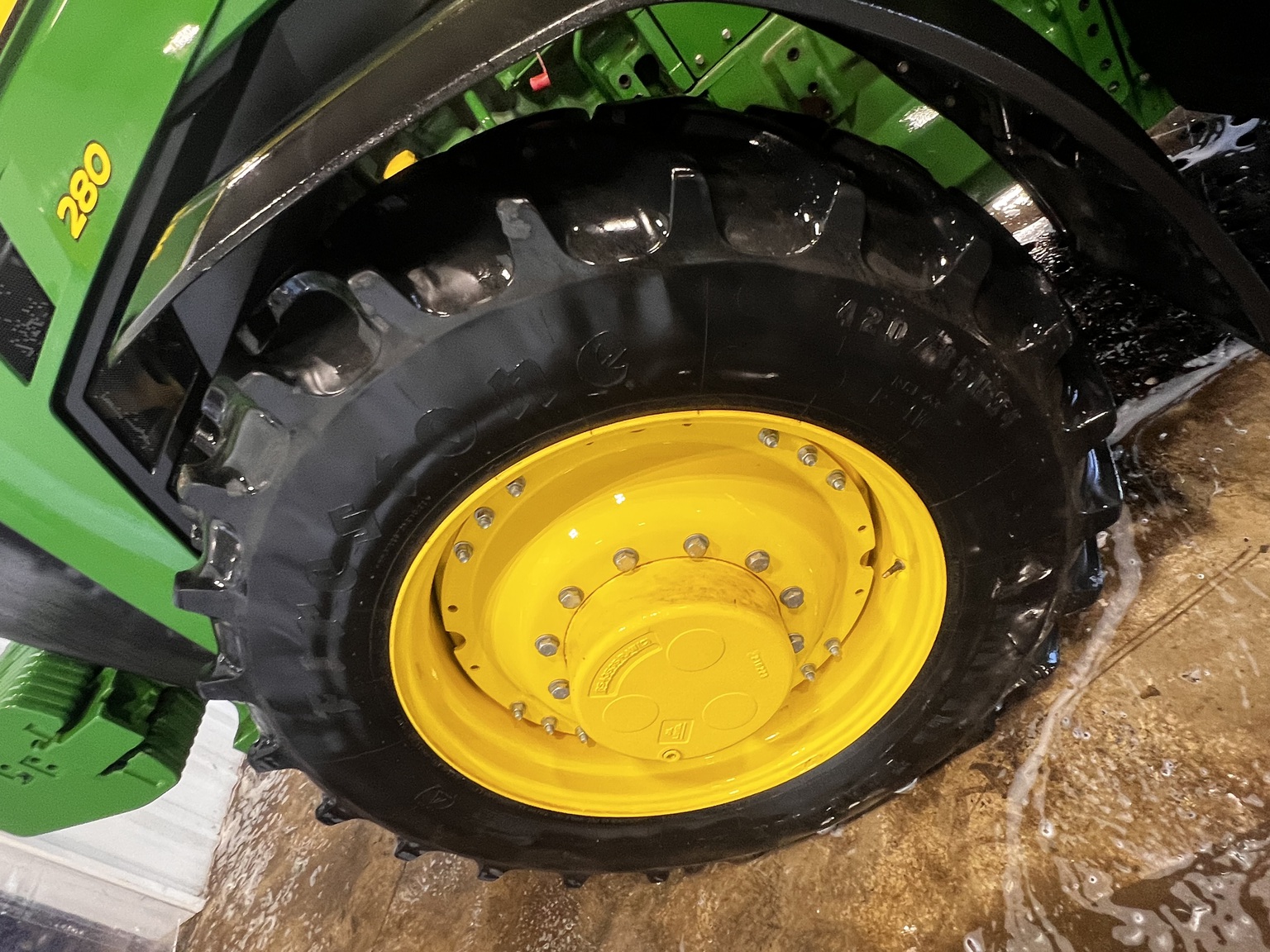 2023 John Deere 8R 280 Image 8