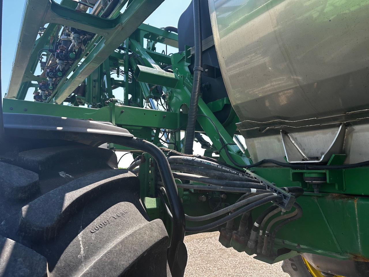  2021 John Deere R4060 at Heritage Tractor in Roanoke, IL