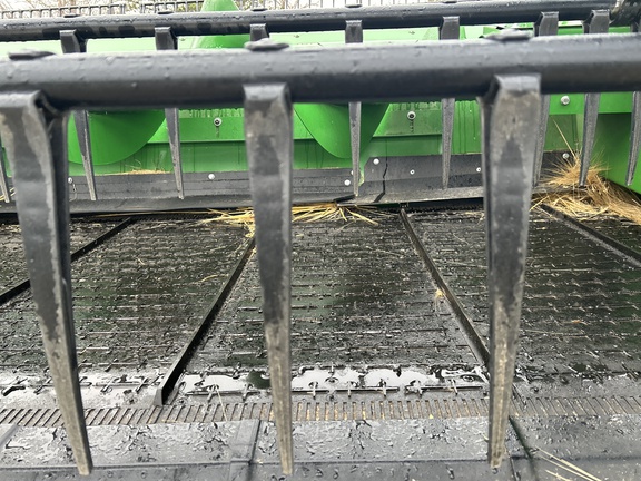 Used 2024 John Deere HD50R Combine Platforms at Horizon Ag & Turf in Warburg, AB - Photo7