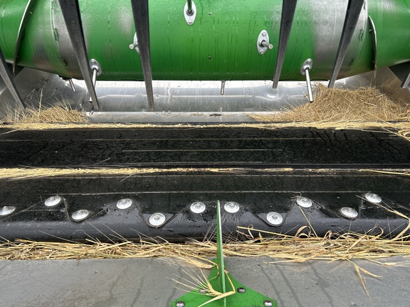 Used 2024 John Deere HD50R Combine Platforms at Horizon Ag & Turf in Warburg, AB - Photo9