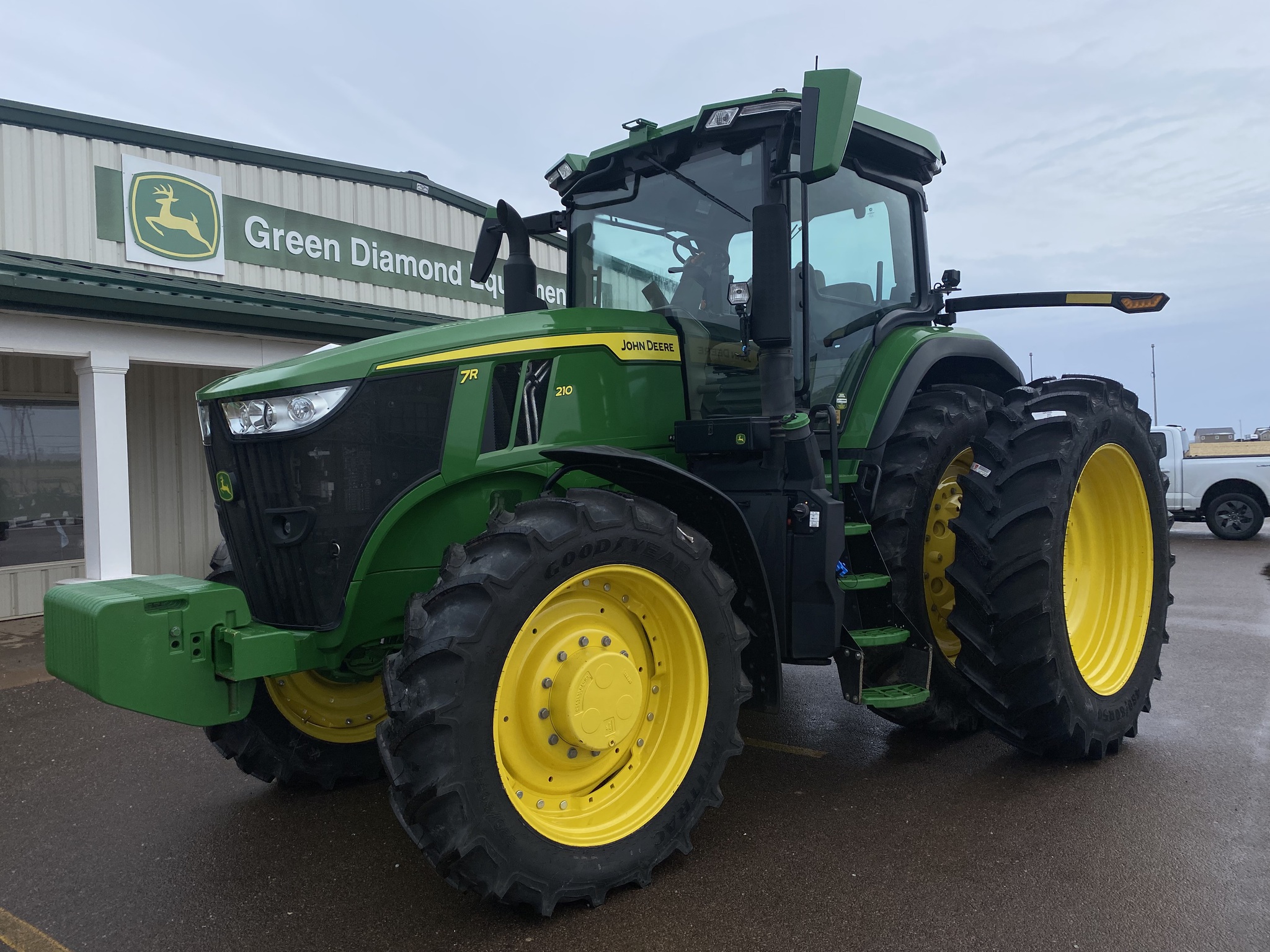 2023 John Deere 7R 210 Image 3