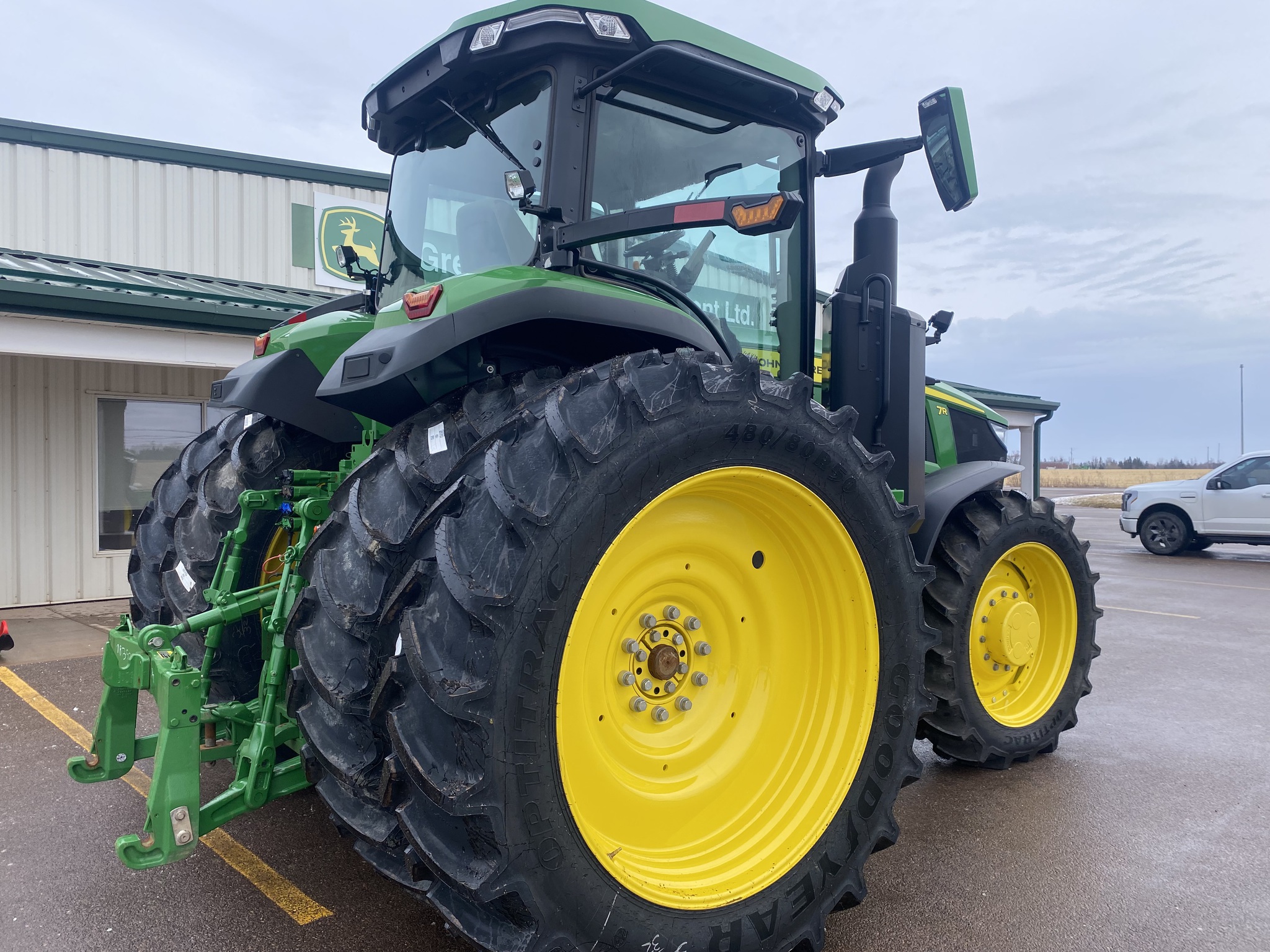 2023 John Deere 7R 210 Image 8