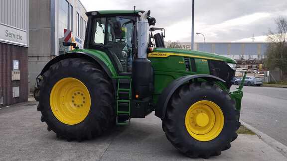 John Deere 6M 250