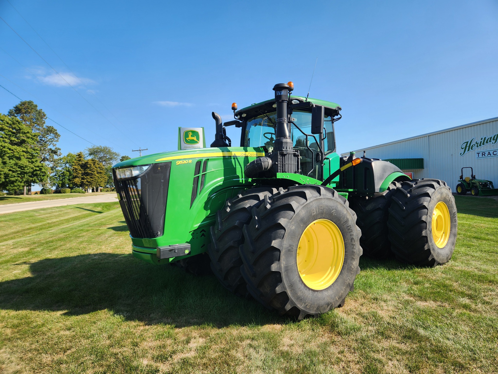  2021 John Deere 9520R at Heritage Tractor in Kewanee, IL