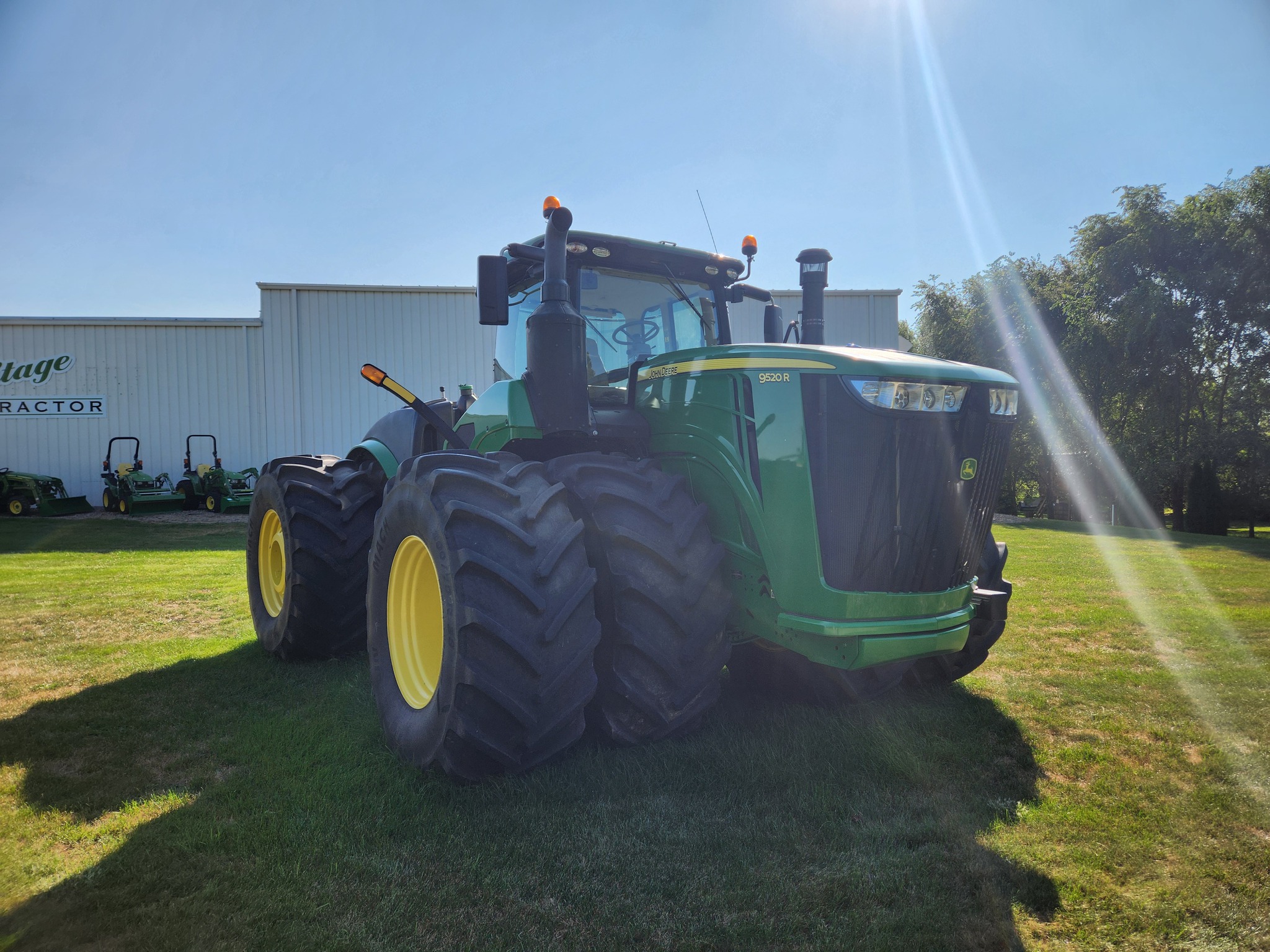  2021 John Deere 9520R at Heritage Tractor in Kewanee, IL