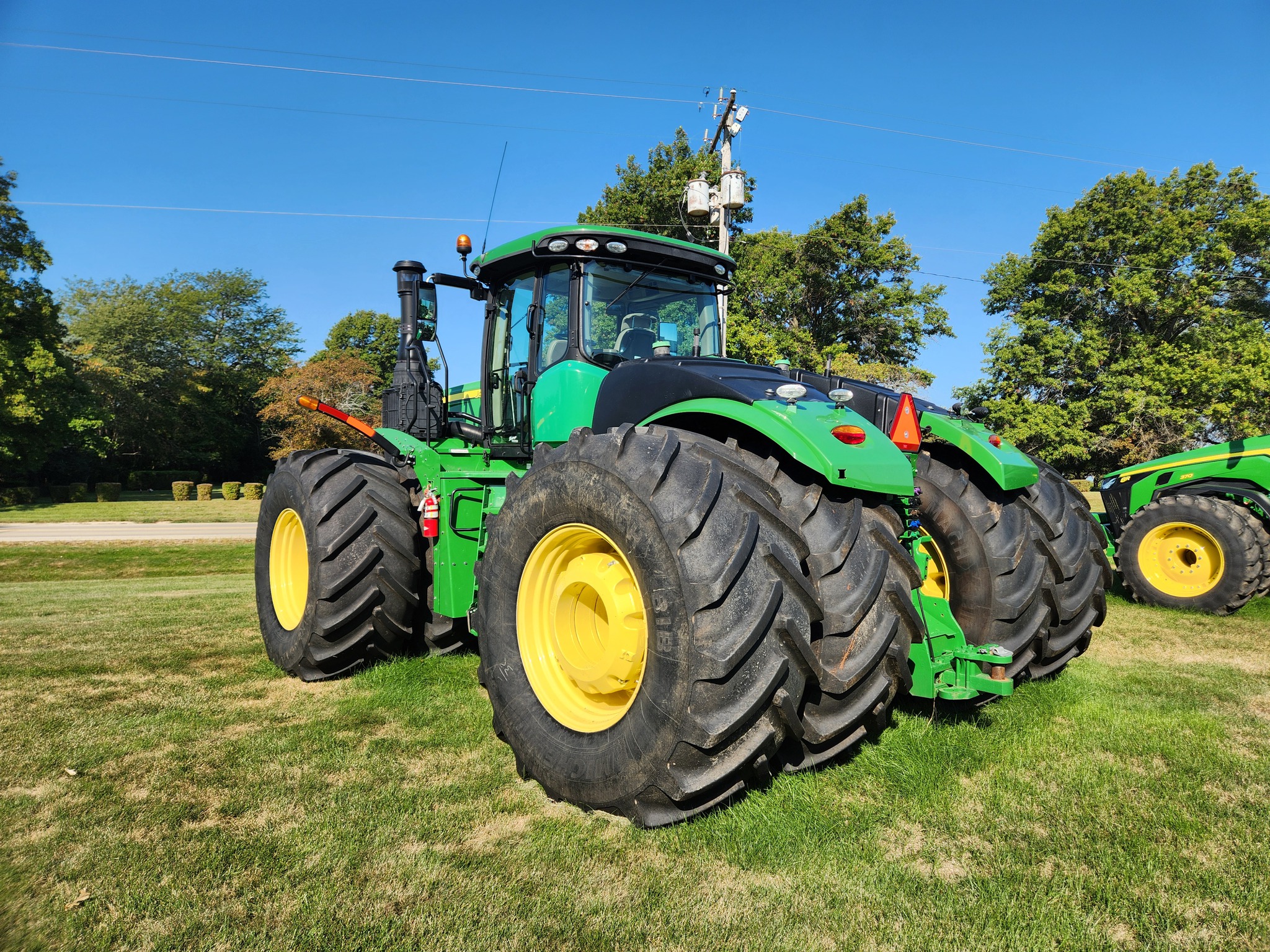 2021 John Deere 9520R at Heritage Tractor in Kewanee, IL