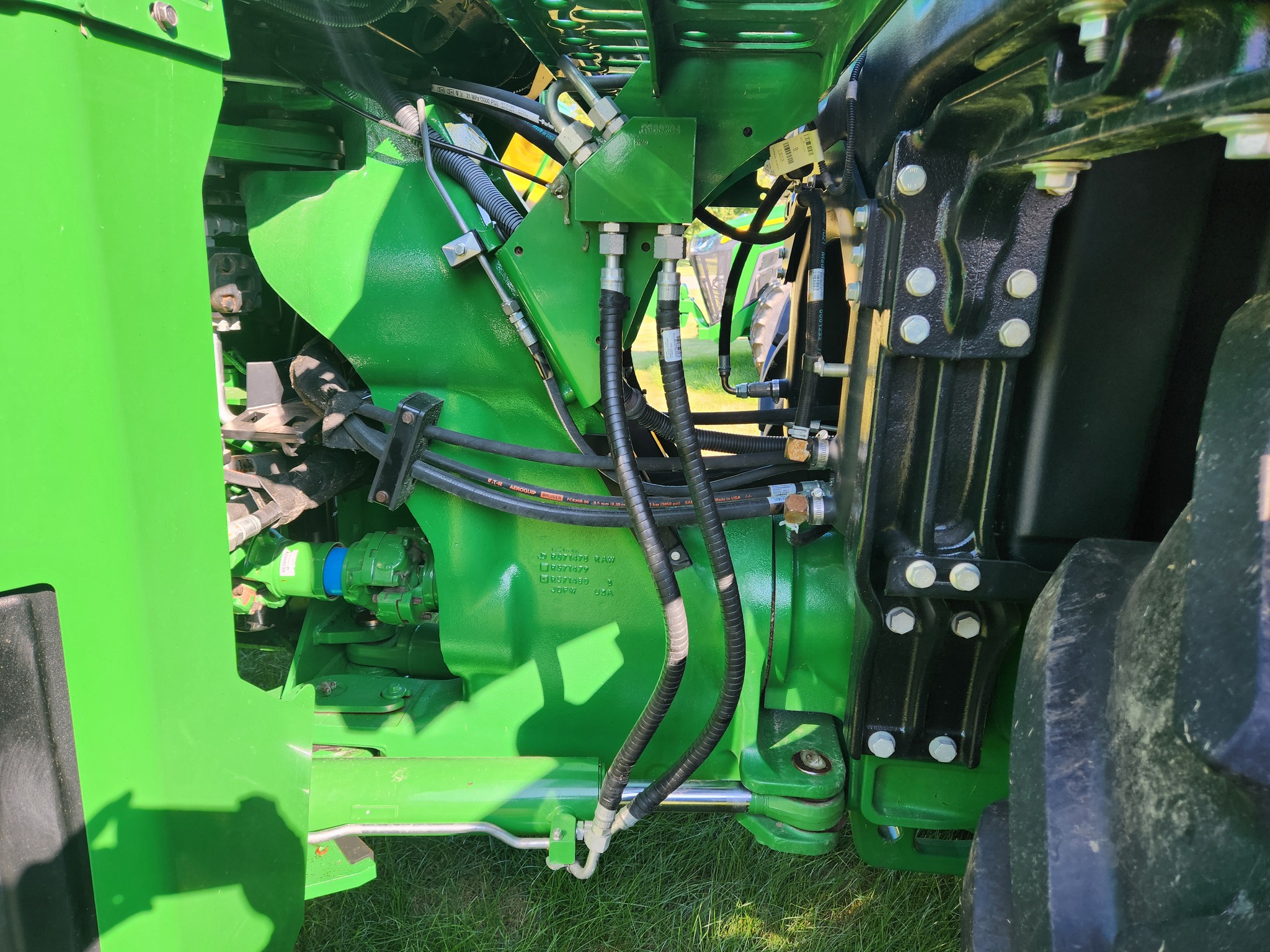  2021 John Deere 9520R at Heritage Tractor in Kewanee, IL