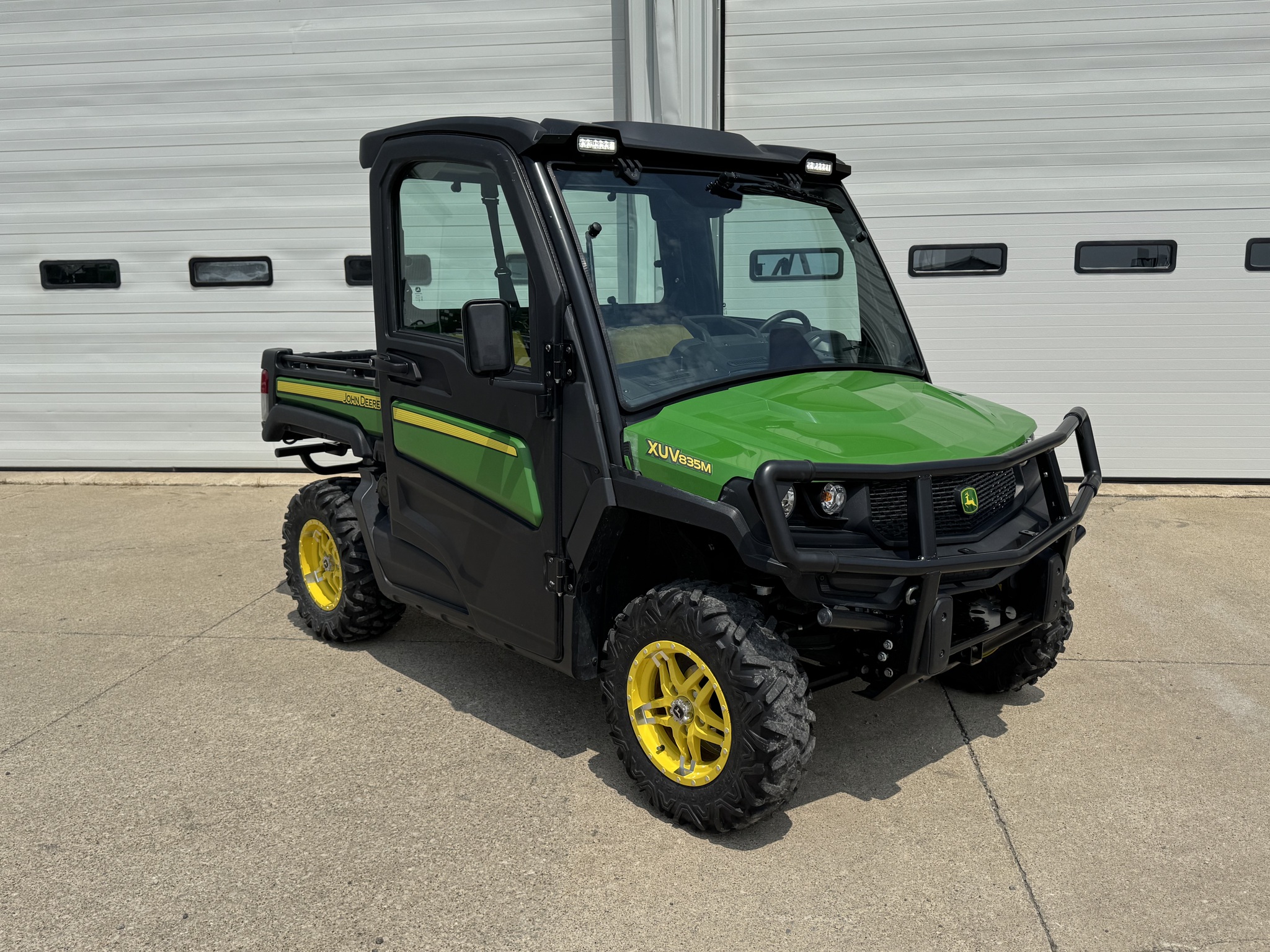 2019 John Deere XUV 835M Image 1