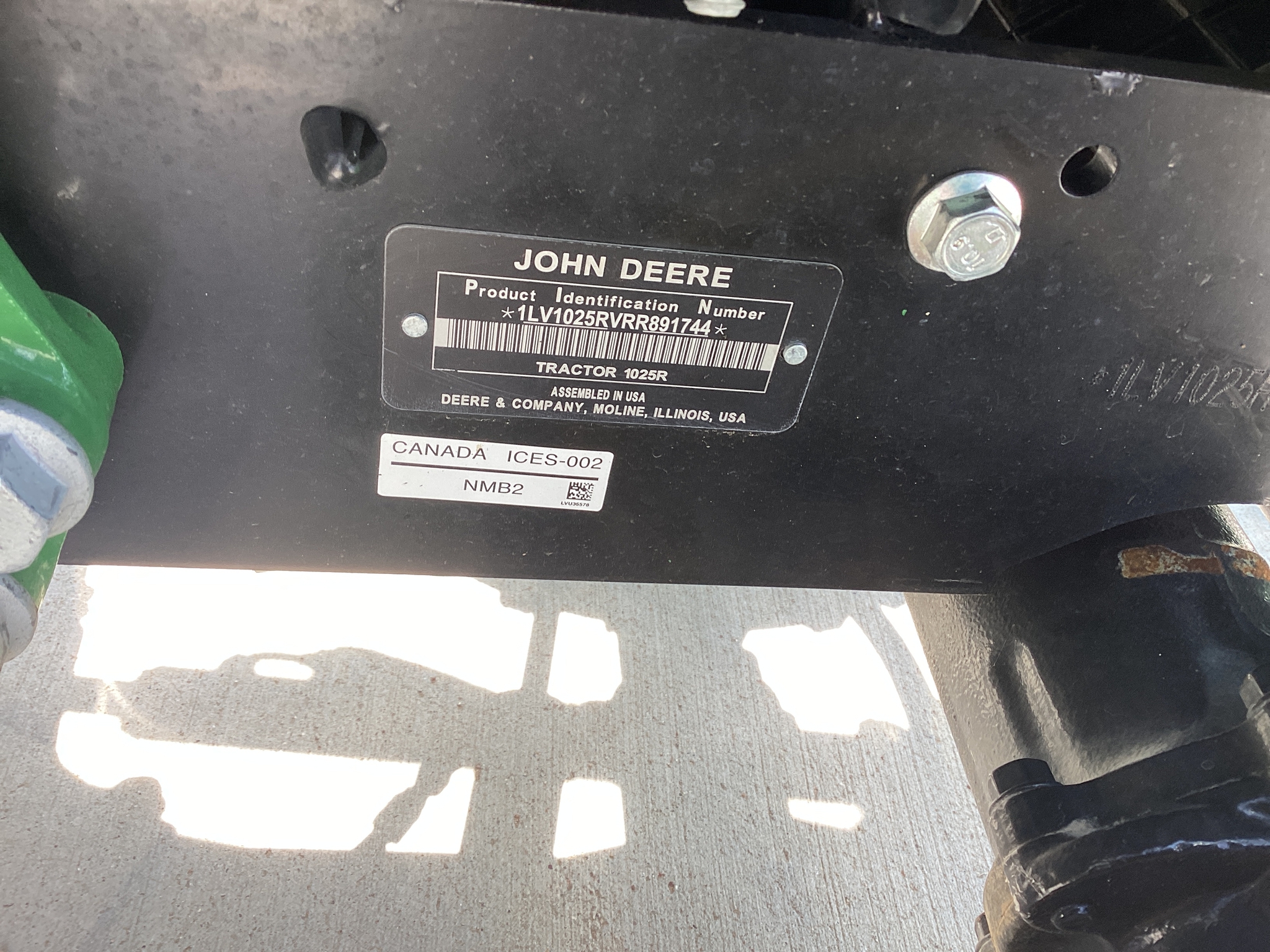 2024 John Deere 1025R Image 26