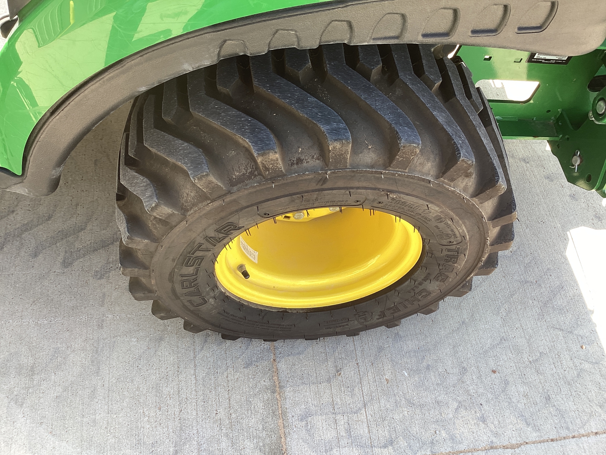 2024 John Deere 1025R Image 22