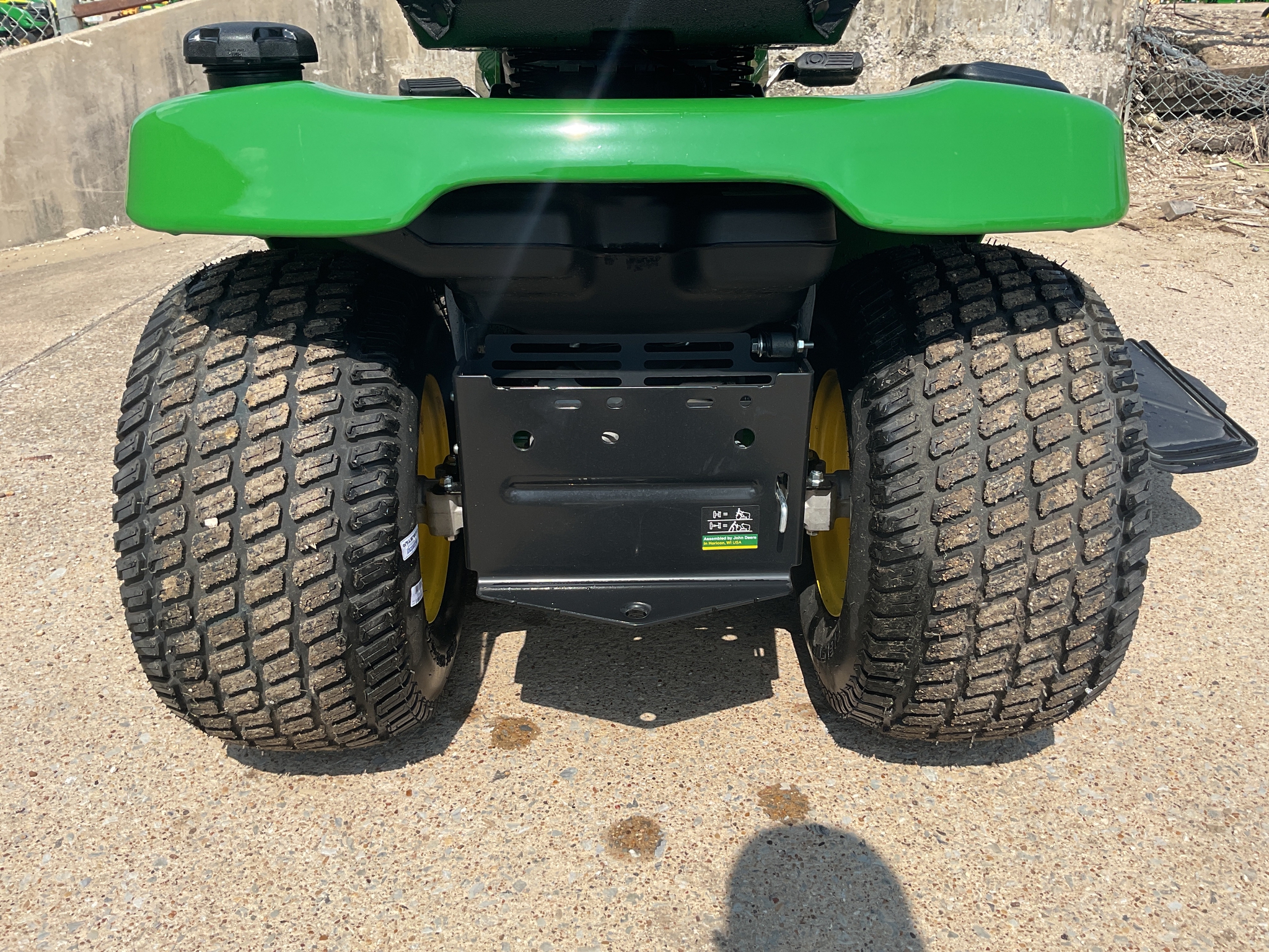 2024 John Deere X380 Image 12