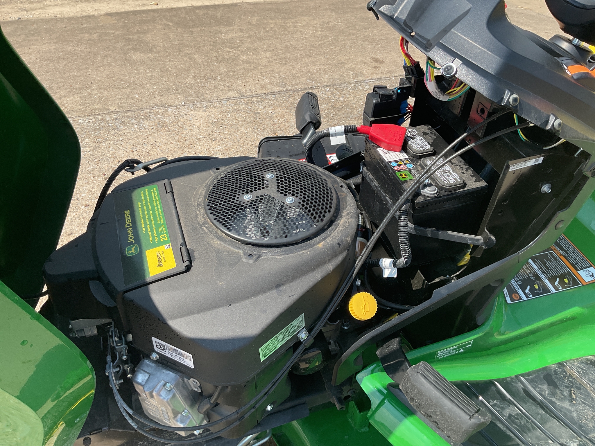 2024 John Deere X380 Image 16