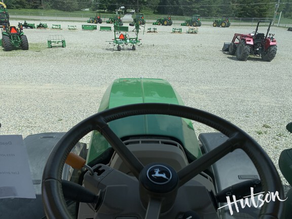 Photo of 2023 John Deere 6R 230