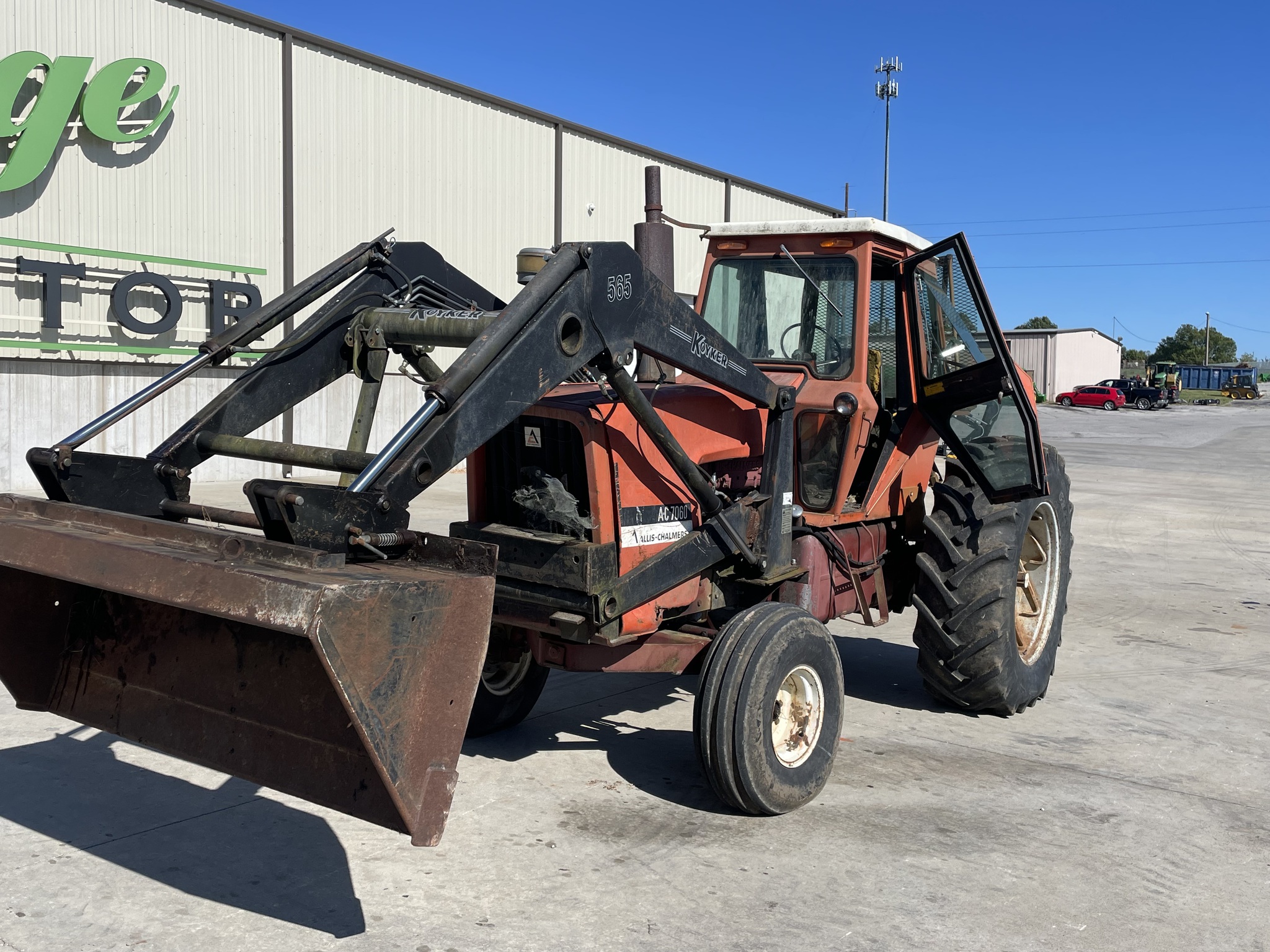  1978 Allis-Chalmers 7060 at Heritage Tractor in Rogersville, MO