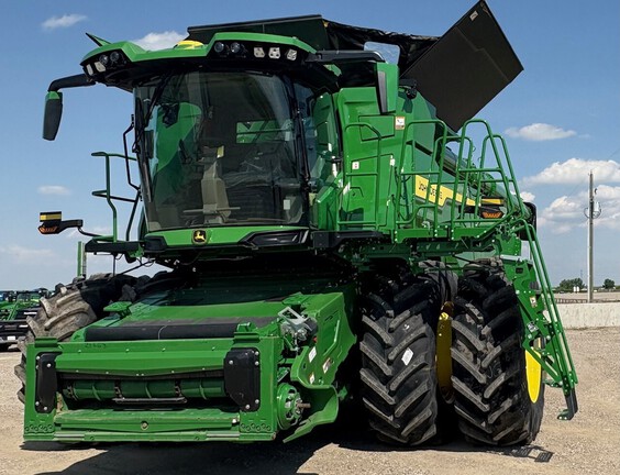Photo of 2024 John Deere X9 1000