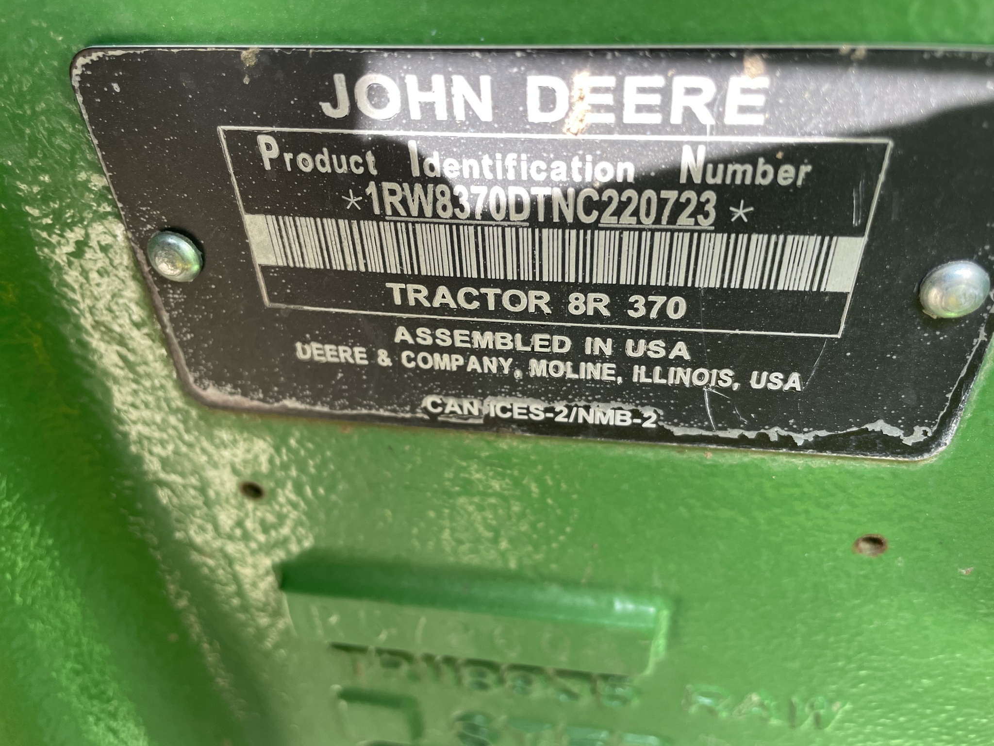  2023 John Deere 8R 370 at Heritage Tractor in Geneseo, IL
