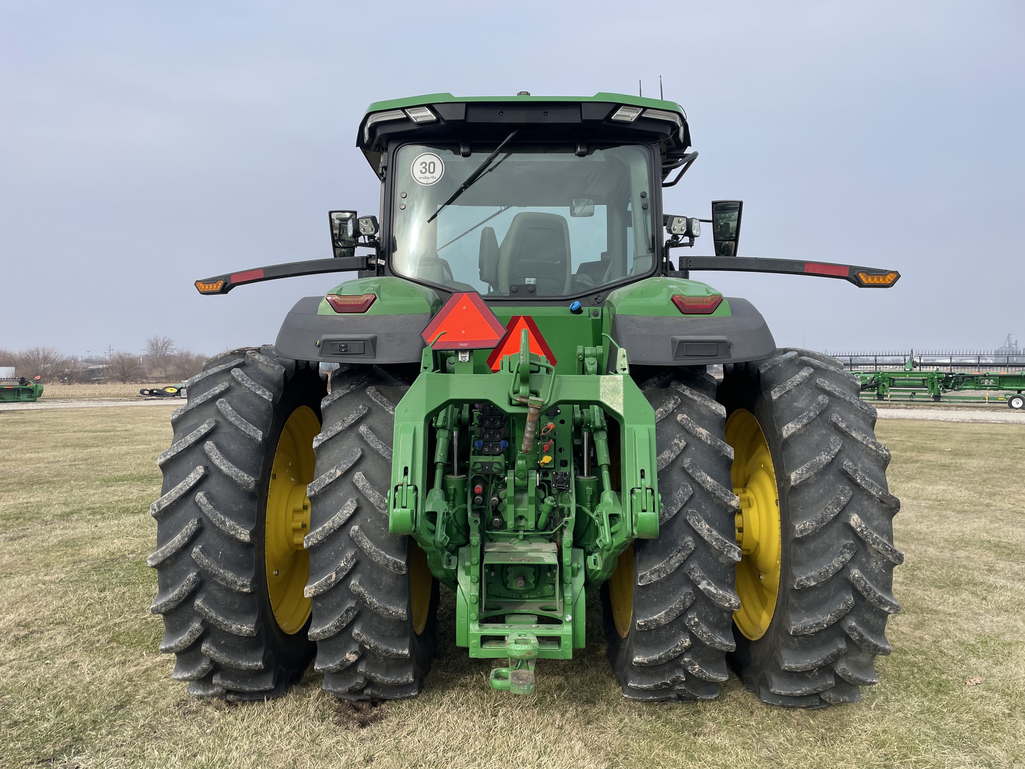  2023 John Deere 8R 370 at Heritage Tractor in Geneseo, IL