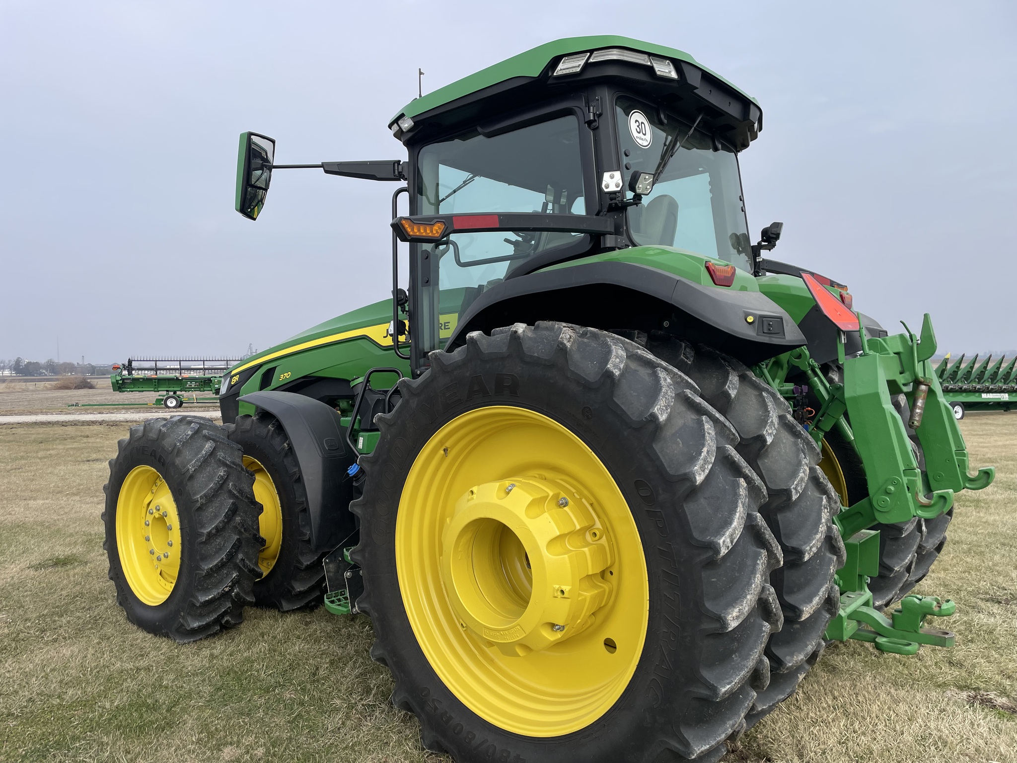  2023 John Deere 8R 370 at Heritage Tractor in Geneseo, IL
