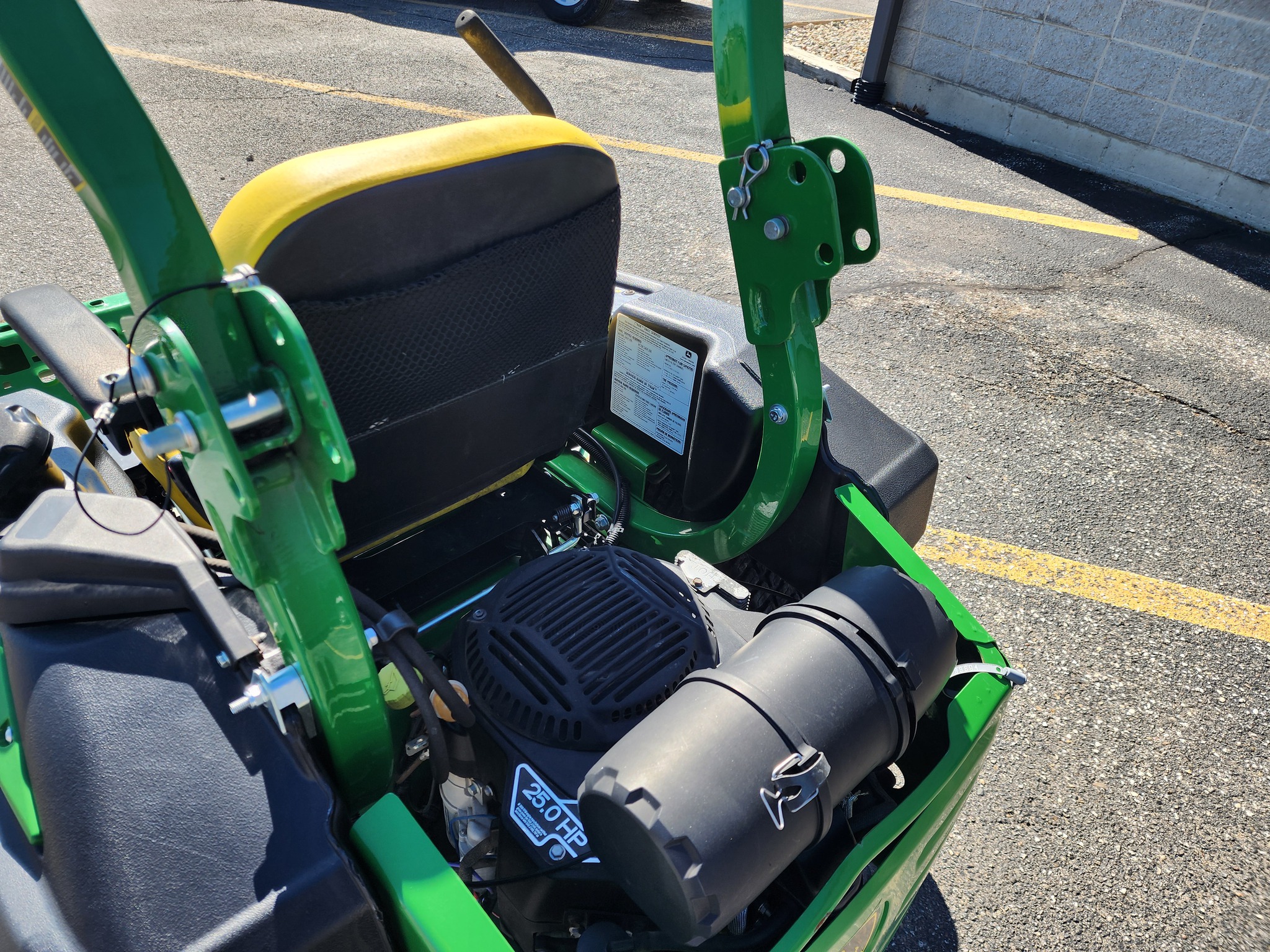 2018 John Deere Z915E Image 9
