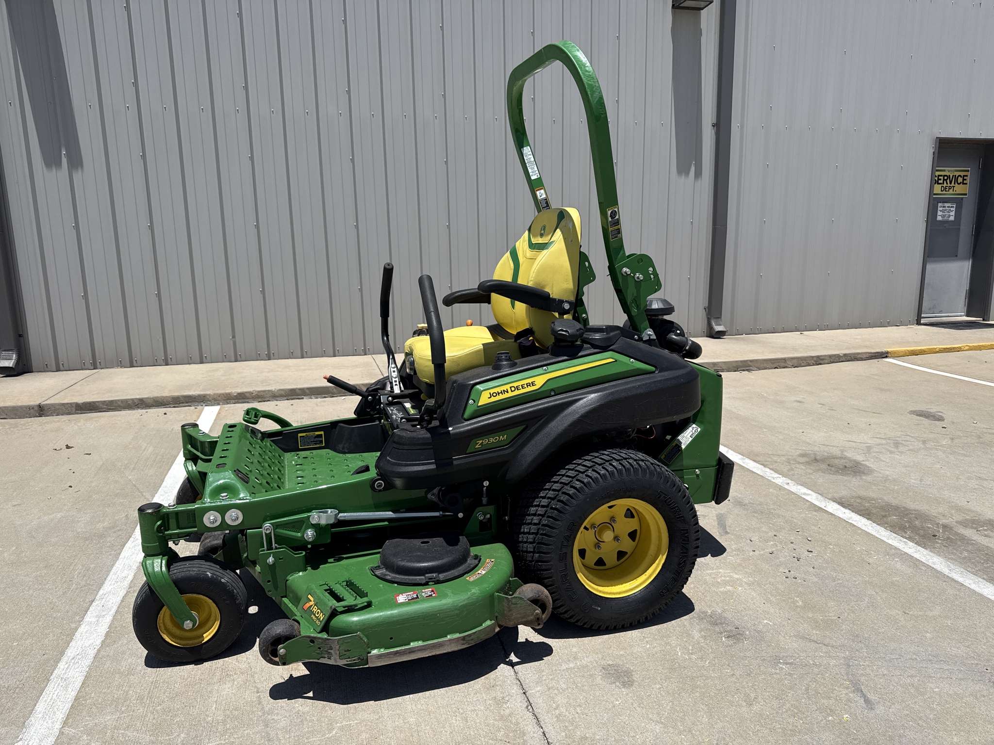2023 John Deere Z930M Image 3