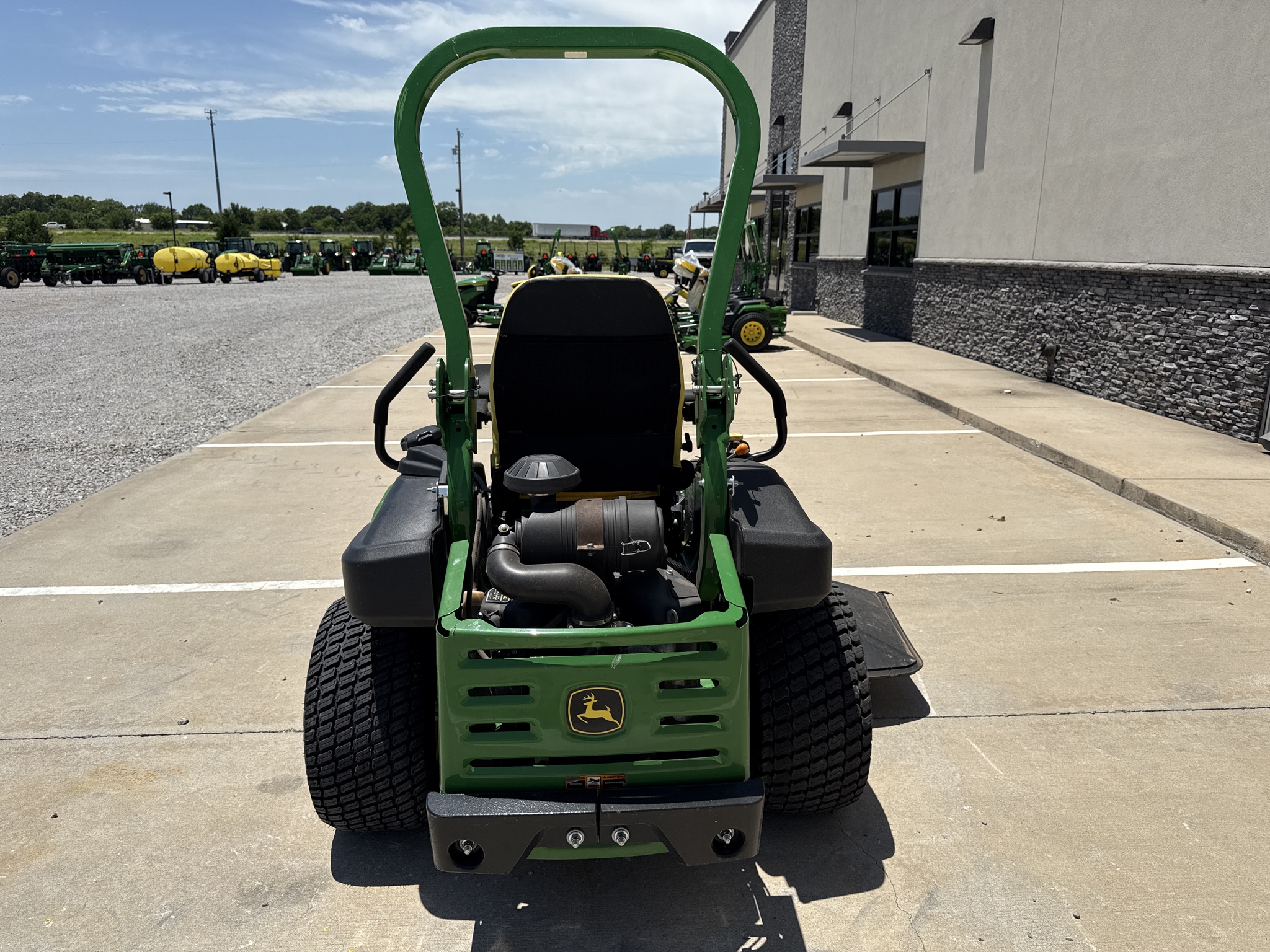 2023 John Deere Z930M Image 10